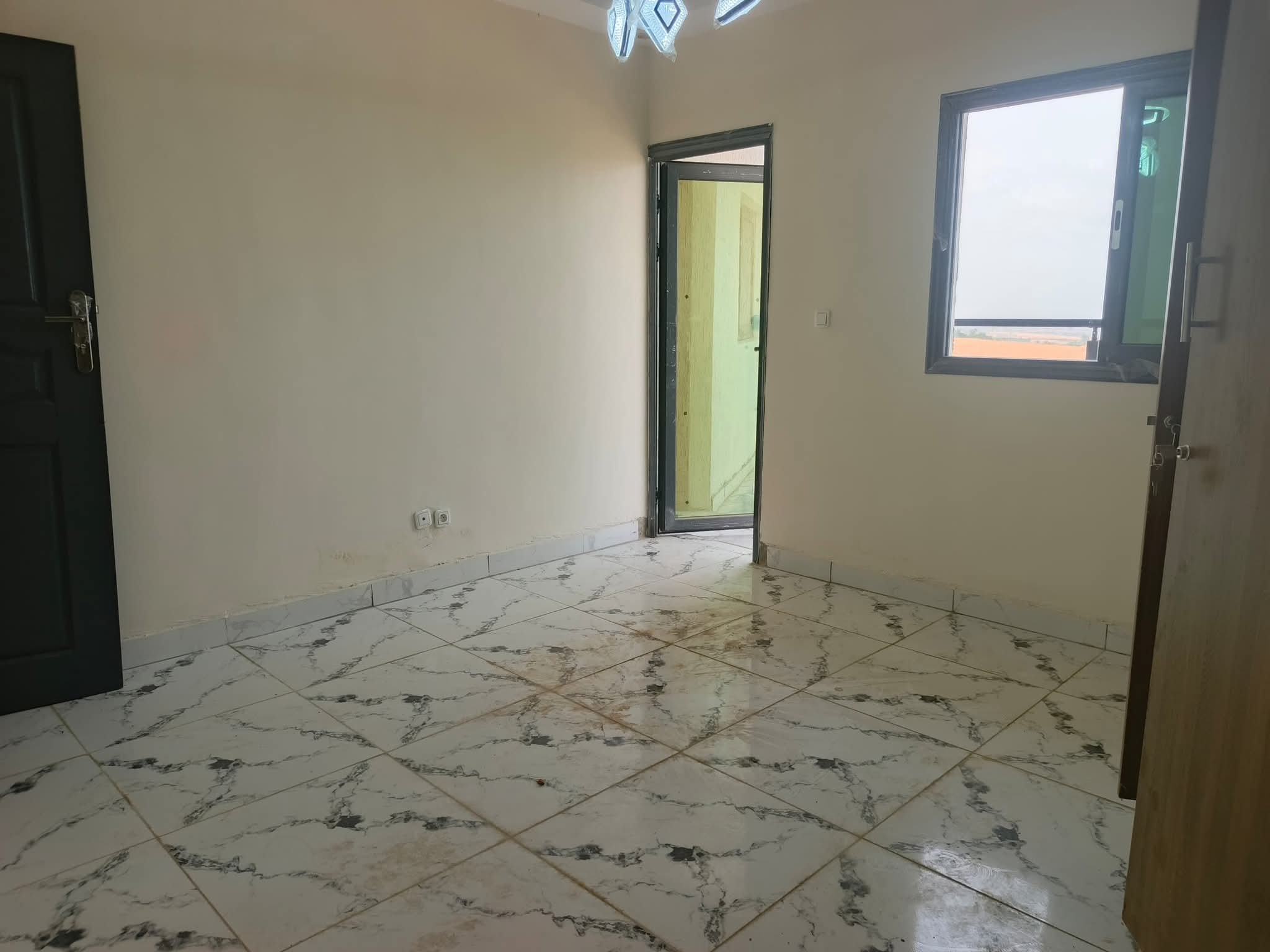 Trône Immobilier